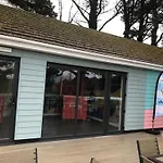 Exclusive 3 Bedroom Caravan, Sleeps 8 People At Parkdean Newquay Holiday Park, Cornwall, Uk