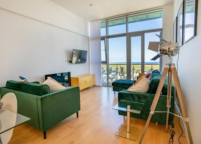 Penthouse 47 Zinc
