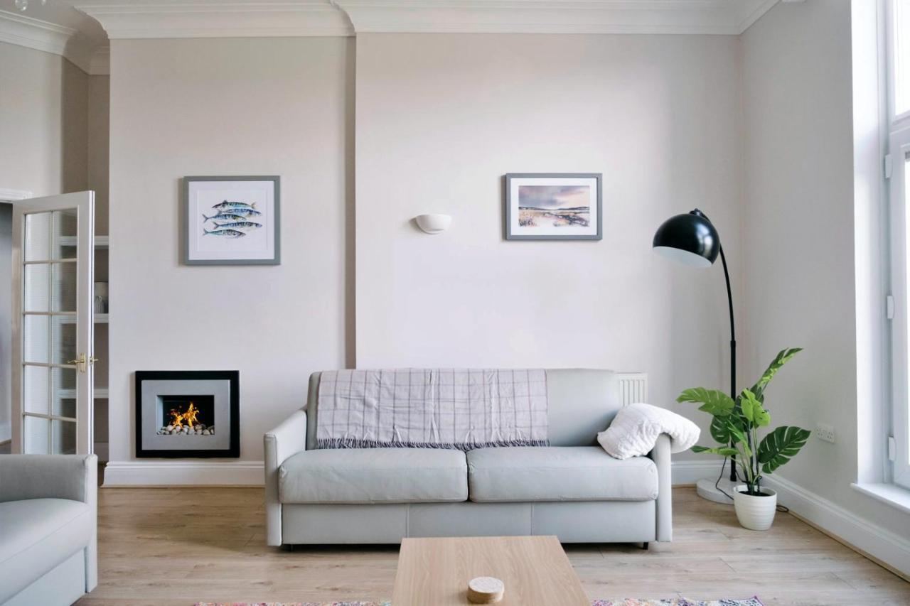 Finest Retreats - Tides - Luxury Sea Views Apartment Newquay (Cornwall)