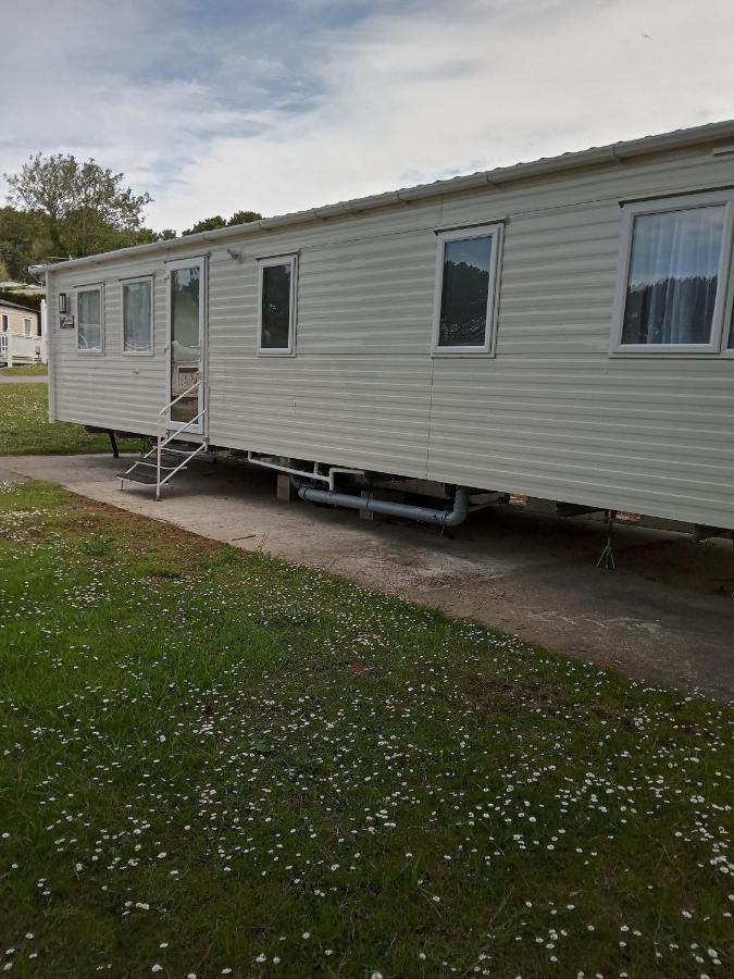 Exclusive 3 Bedroom Caravan, Sleeps 8 People At Parkdean Newquay Holiday Park, Cornwall, Uk Holiday home