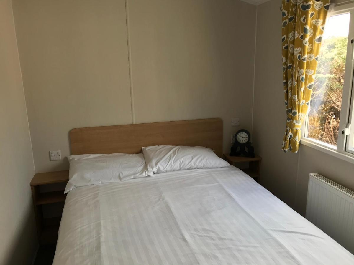Holiday home Exclusive 3 Bedroom Caravan, Sleeps 8 People At Parkdean Newquay Holiday Park, Cornwall, Uk *