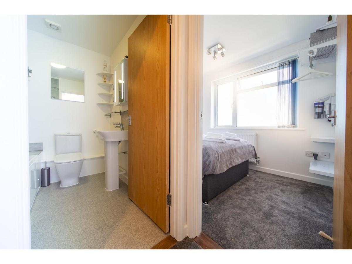 Pass The Keys Sunset Lounge - Newquay Town Sea View Apartment