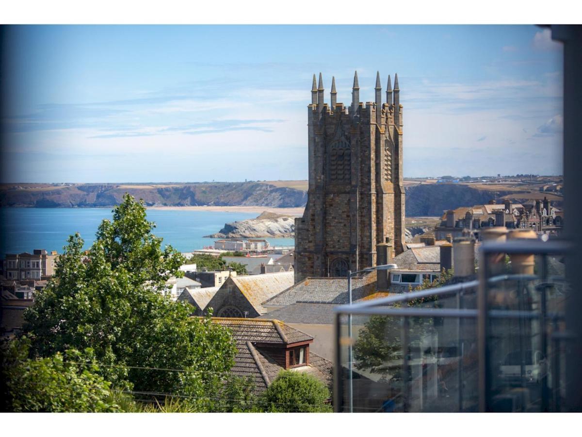 Pass The Keys Sunset Lounge - Newquay Town Sea View Apartment *