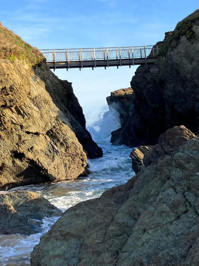 Sirens Sunset Peaceful Retreat With Stunning Sea Views, 5 Minutes From Porth