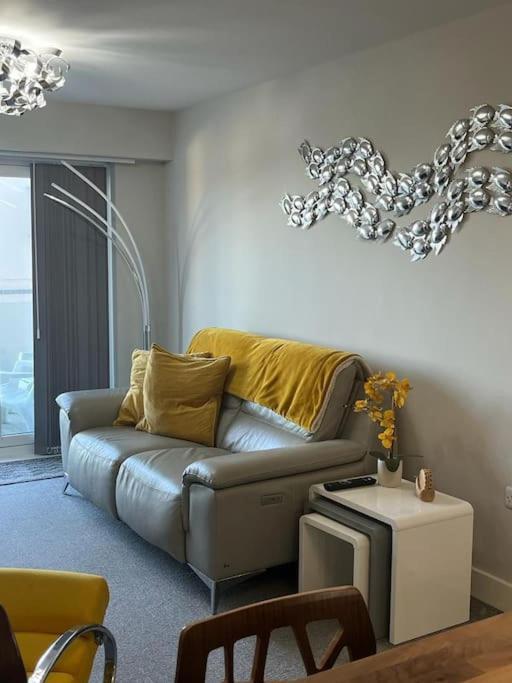 Fabulous Flat Near Fistral Apartment Newquay (Cornwall)