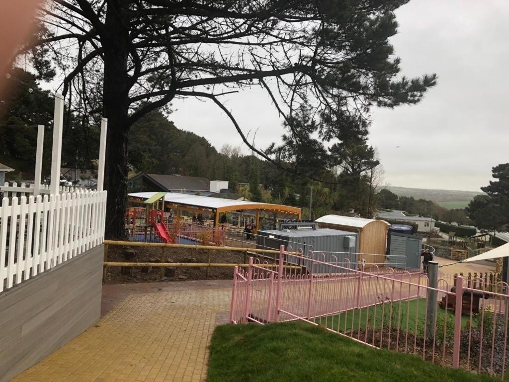 Holiday home Exclusive 3 Bedroom Caravan, Sleeps 8 People At Parkdean Newquay Holiday Park, Cornwall, Uk *