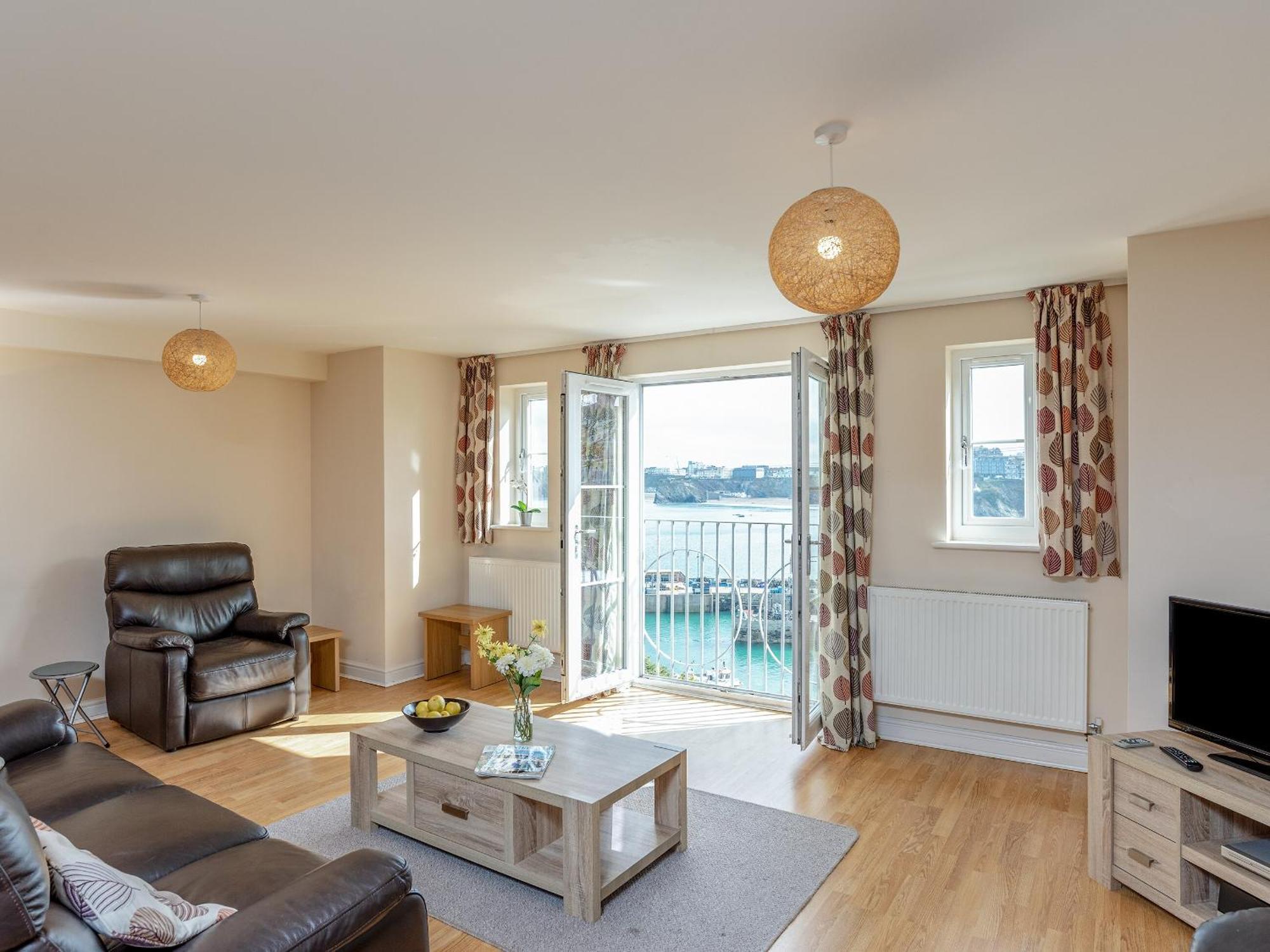 6 Harbour View