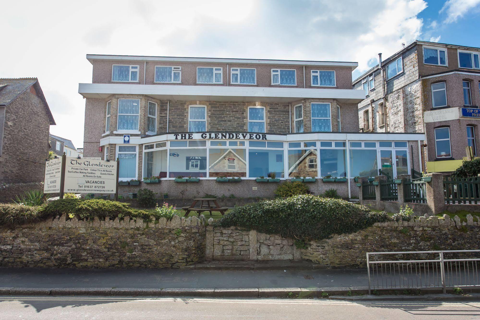 The Glendeveor 3* Newquay (Cornwall)