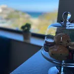Beachside Apartment In The Centre Of Town