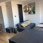Beachside Apartment In The Centre Of Town
