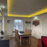 The Town House - Newquay
