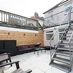 Trig-Private Studio, Courtyard, Walk To Fistral