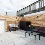 Trig-Private Studio, Courtyard, Walk To Fistral