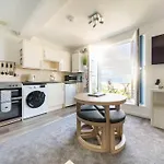 Newquay Sunset & Sea View Apartment In Town Centre