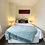 Gaia, Jubilee Apartments