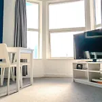 Spacious 2Bd Maisonette With Lush Loft In Newquay