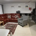 One Bed Apartment Ground Floor One Minute Walk Towan Beach Free Parking