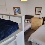 Cozy Coastal Cottage In Newquay