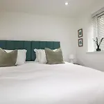 4 Ocean Gate