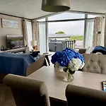 Lodge With Sea & Country Views