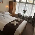 Trevellis Bed And Breakfast