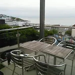 South Fistral Seaview 2-Bed Apartment