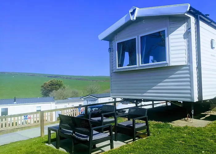 4 Berth Couples And Family Caravan In Beautiful Newquay Bay Resort
