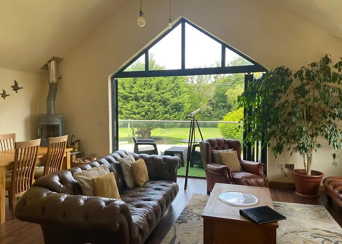 Gwills Lodge Countryside Apartment With Hot Tub