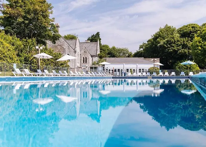 Cornwall Family Friendly Villa With Free Use Of Pool, Soft Play, Mini Golf, Tennis, Gym, Fitness Classes, Sauna And Ice Baths