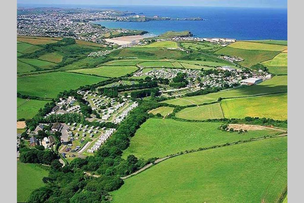 Premium At Newquay Away Mv7 Newquay (Cornwall)