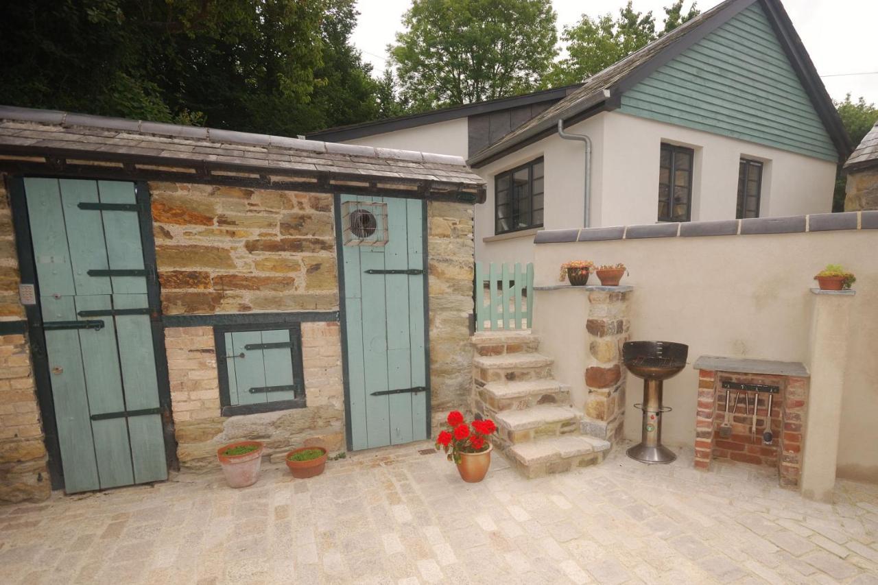 Granary At Trewerry - Away From It All, Close To Everywhere *