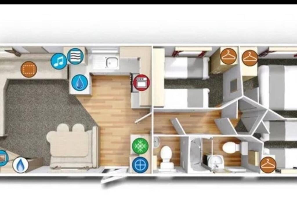 8 Sleep Chalet At Newquay Away Nb168