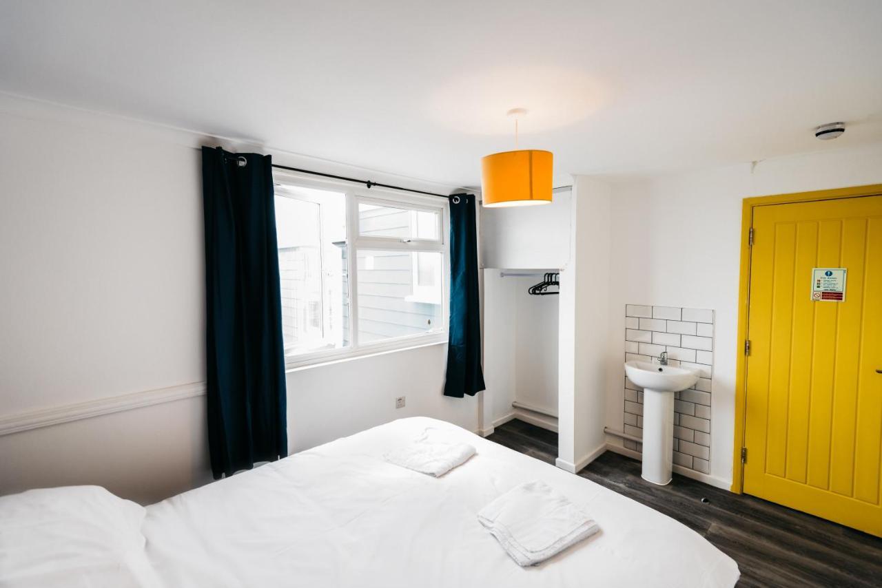 Hostal Mordon Bar And