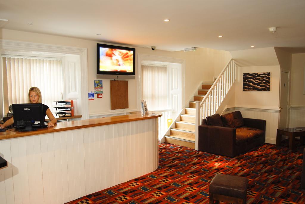 Berties Hostal