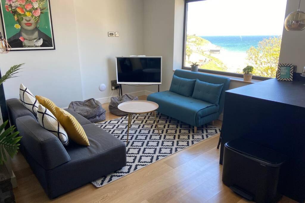 Beachside In The Centre Of Town Apartment