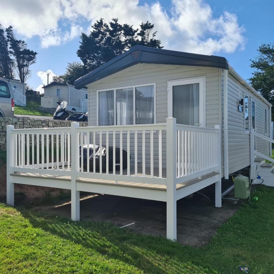 Mawgan Pads Newquay Bay * New Quay