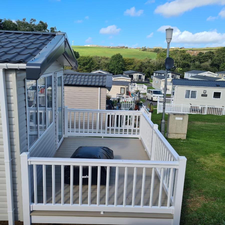 Mawgan Pads Newquay Bay * New Quay