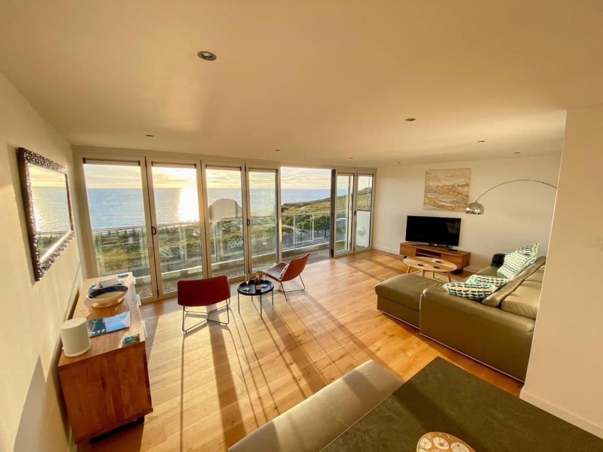 Sunset Waves Sea View Featuring Panoramic Views & Parking Apartment *