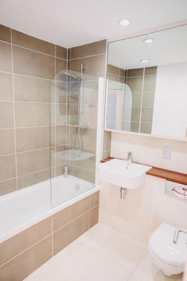 Sunset Waves Sea View Featuring Panoramic Views & Parking * Newquay (Cornwall)