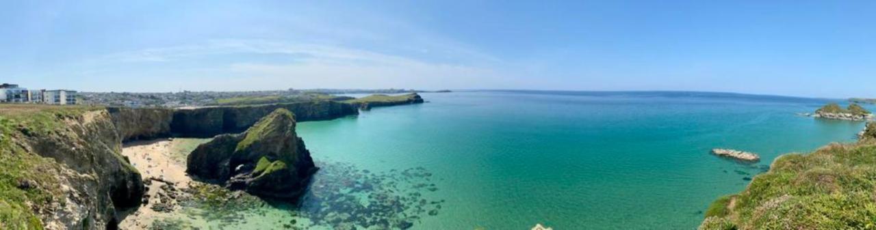 Sunset Waves Sea View Featuring Panoramic Views & Parking Apartment