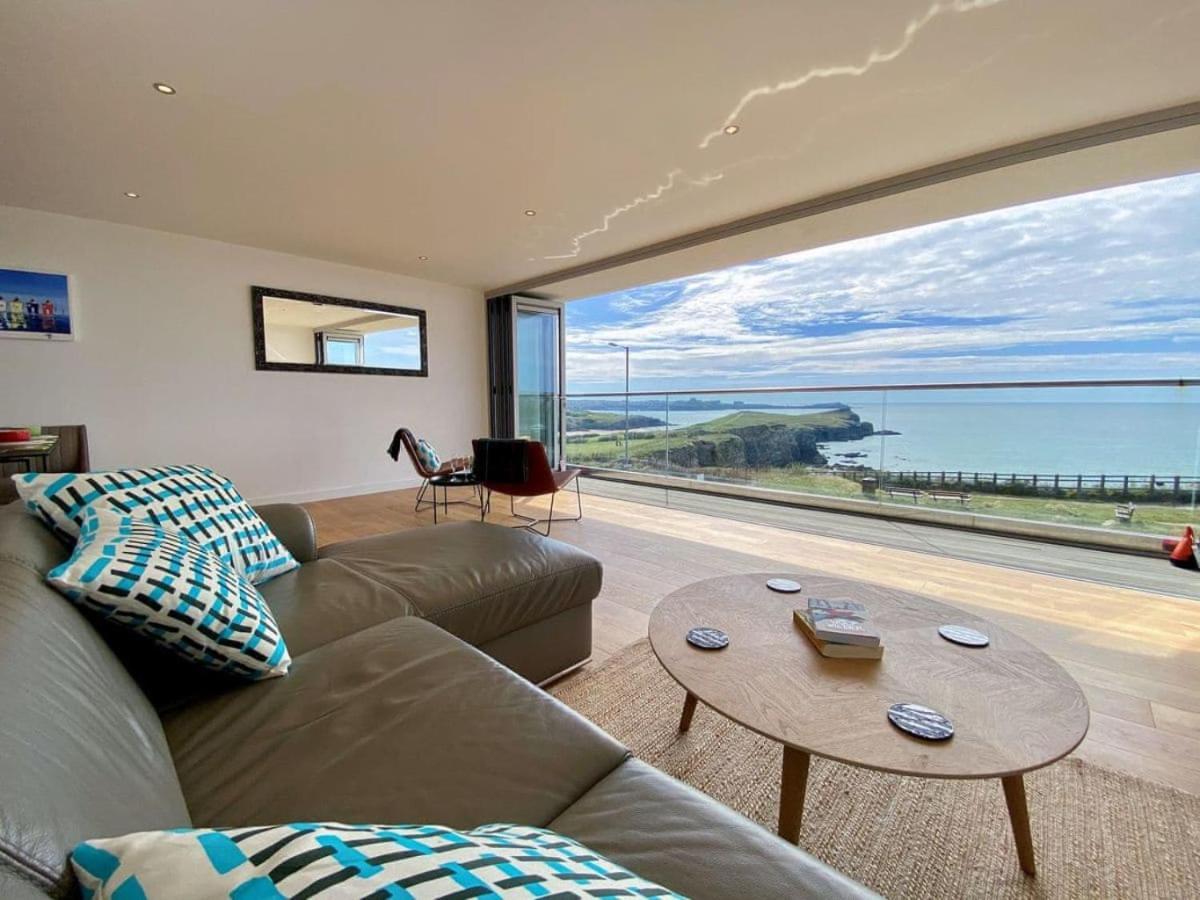 Sunset Waves Sea View Featuring Panoramic Views & Parking * Newquay (Cornwall)
