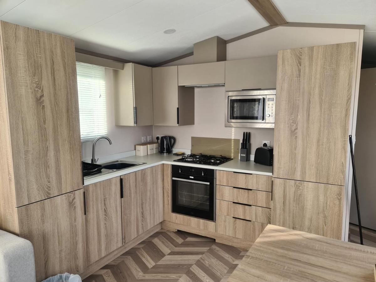 Mawgan Pads Newquay Bay *