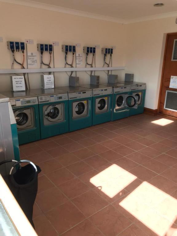 Chy Golyow With Private Unlimited Wifi Holiday home Newquay (Cornwall)