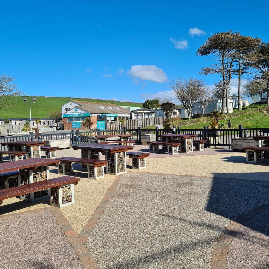 Pv70 Newquay Bay New Quay
