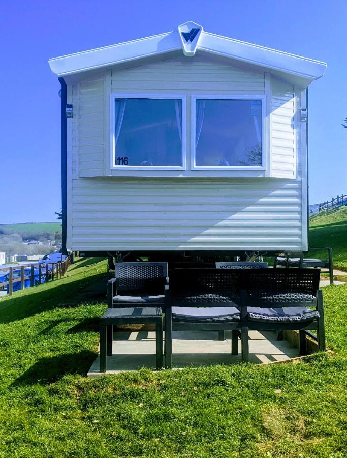 Apartment 4 Berth Couples And Family Caravan In Beautiful Newquay Bay
