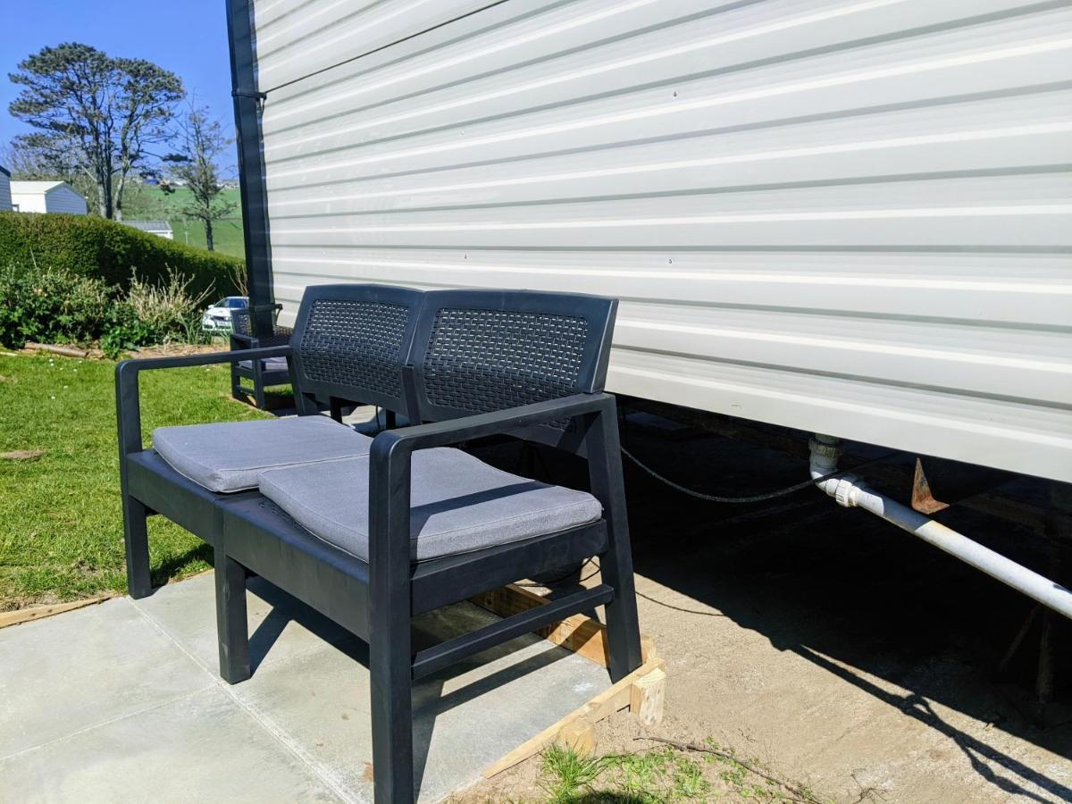 4 Berth Couples And Family Caravan In Beautiful Newquay Bay Apartment *