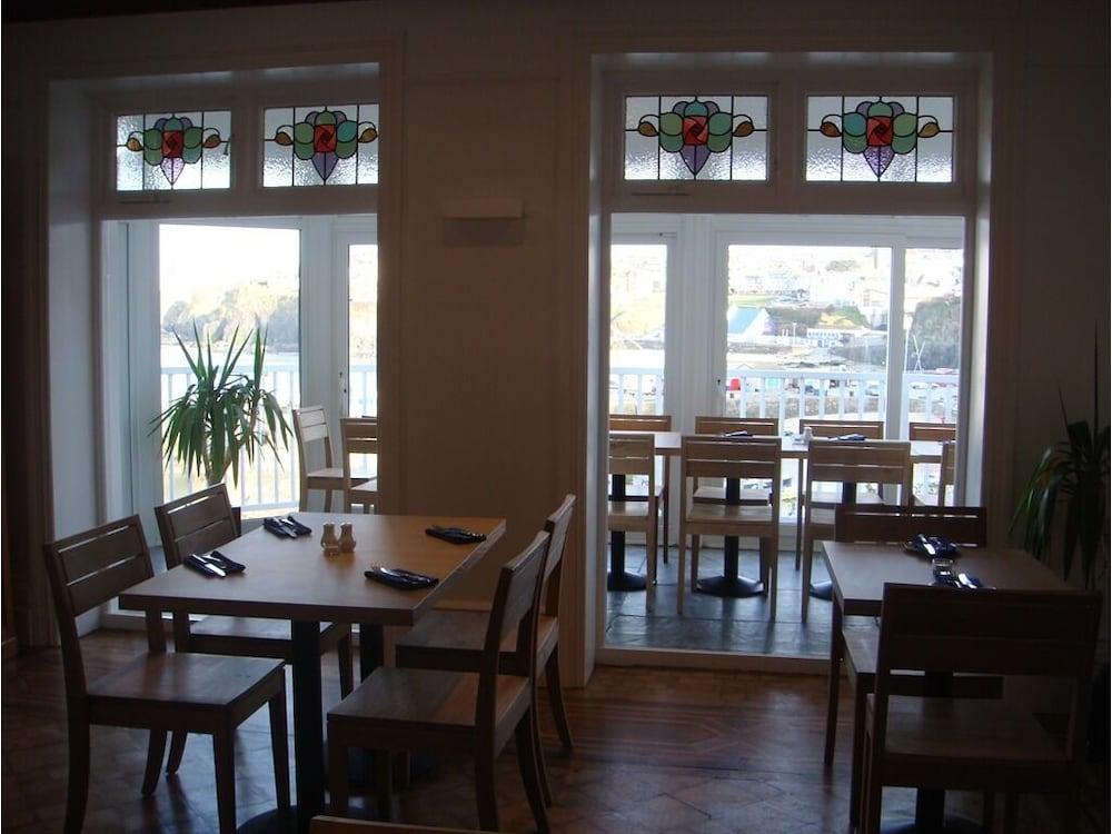 Harbour Hotel 5*