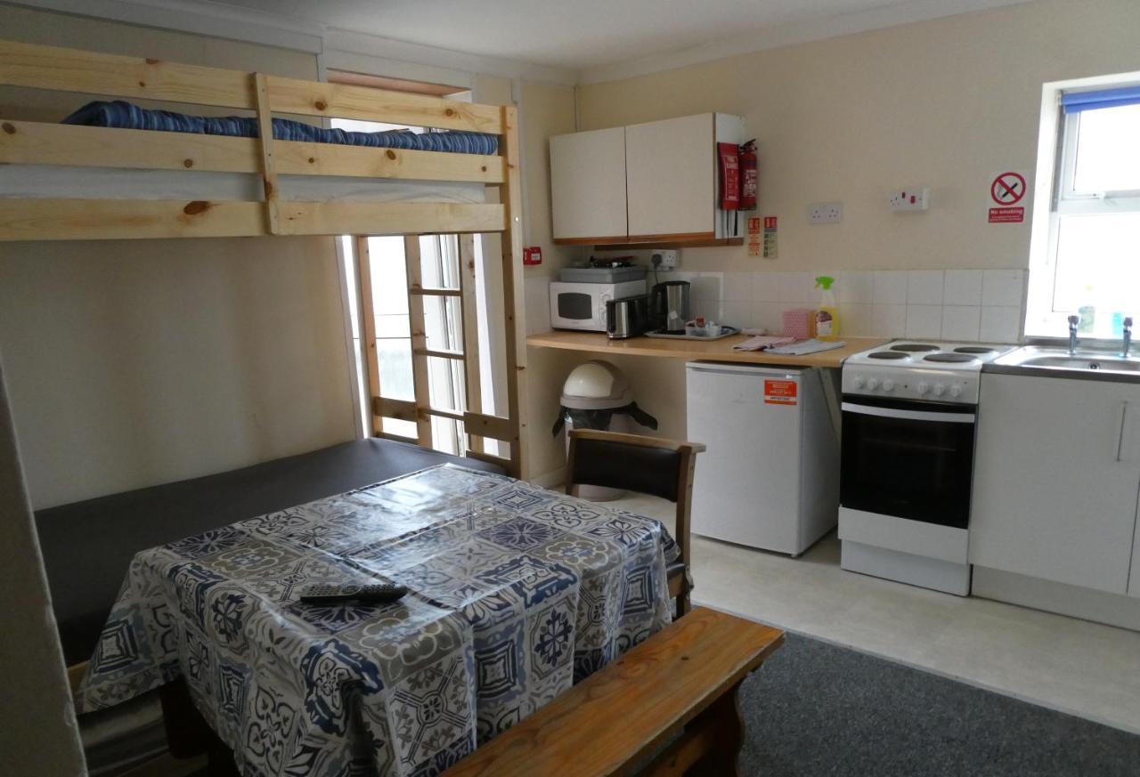 Longbeach- Adults Only 3*