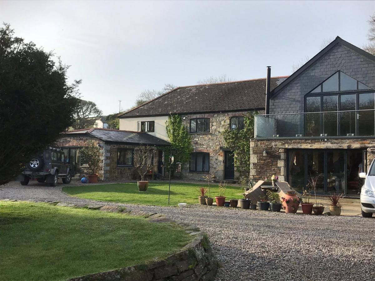 Countryside Retreat With Private Hot Tub