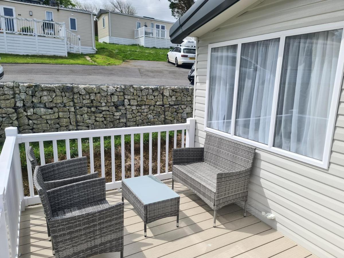 Mawgan Pads Newquay Bay New Quay